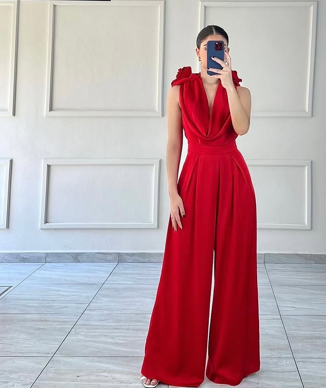 tutone megan rosso