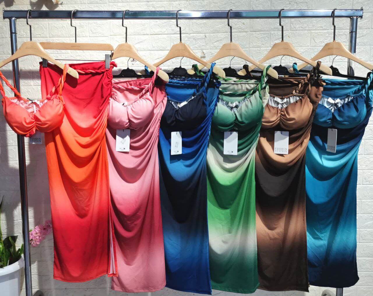Completi di vari colori