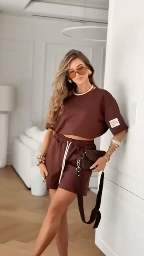 Completo vittoria marrone